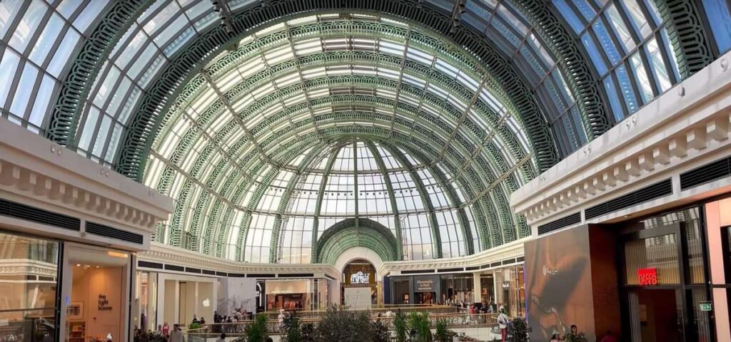Mall of Emirates Entrance view