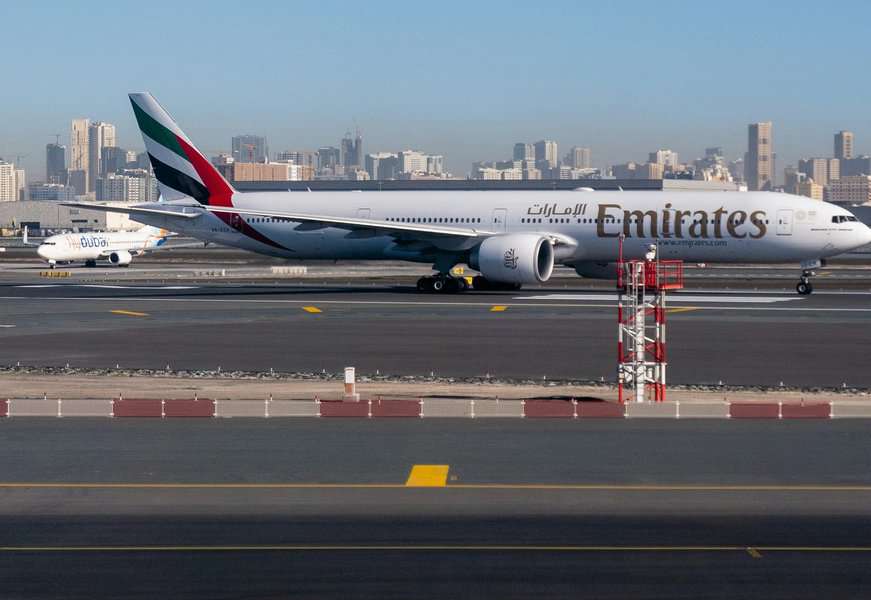 emirates flight