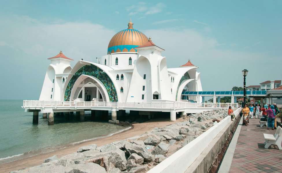 Masjid Selat Melaka